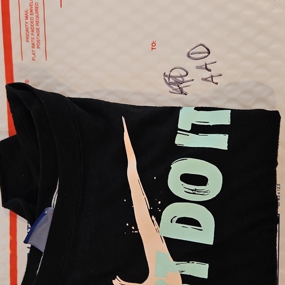 3/15$ Bundle Deal Nike crop top xsmall - Picture 6 of 6